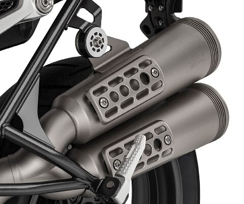 Vemos el sistema de escape elevado de la R nineT Scrambler.