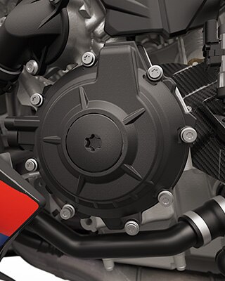 Clutch and generator cover of the M 1000 R from BMW Motorrad