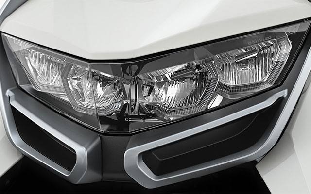 Luz delantera Full LED C 400 GT